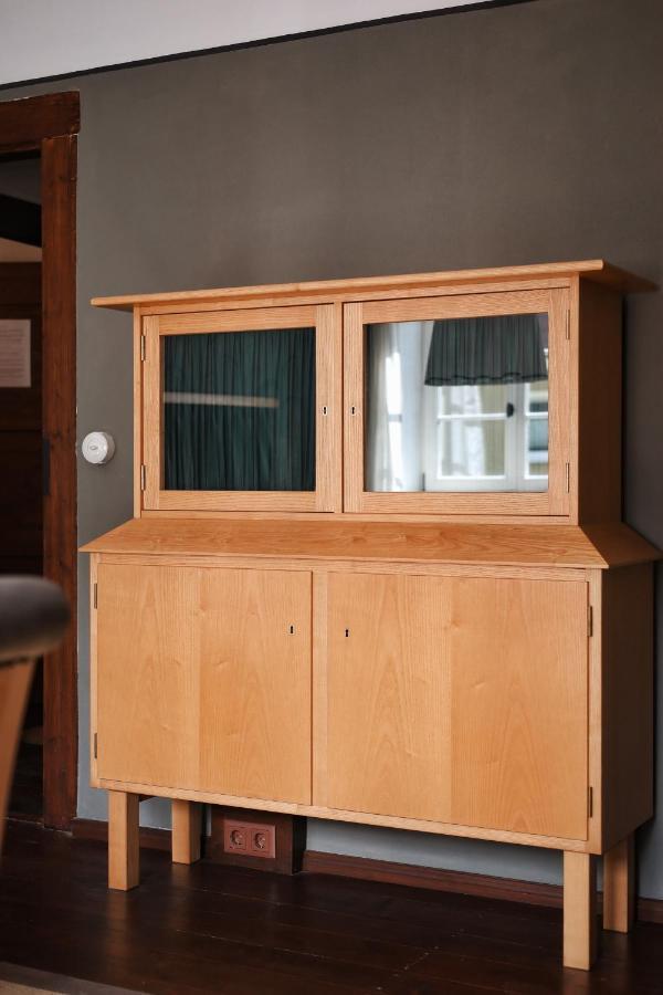 Poessnecker Werkstaetten -tessenow Apartment *